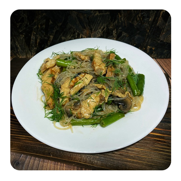 Салат Фунчоза с фасолью и грибами