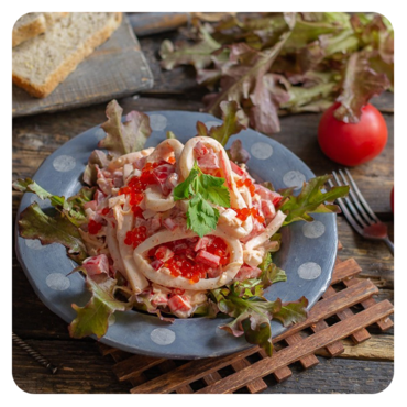 Салат с кальмарами